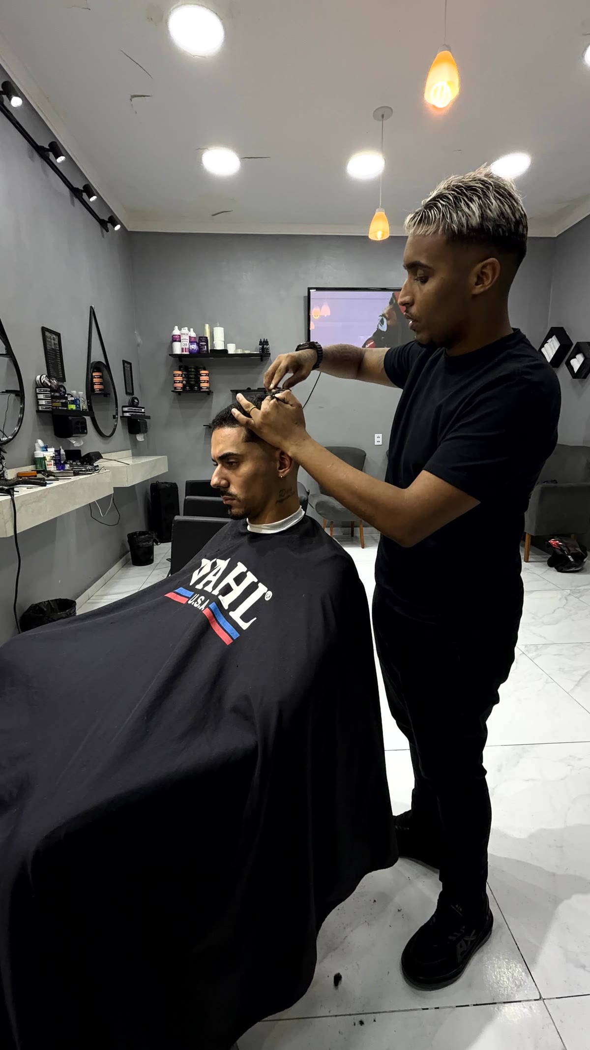 Rafael cortando